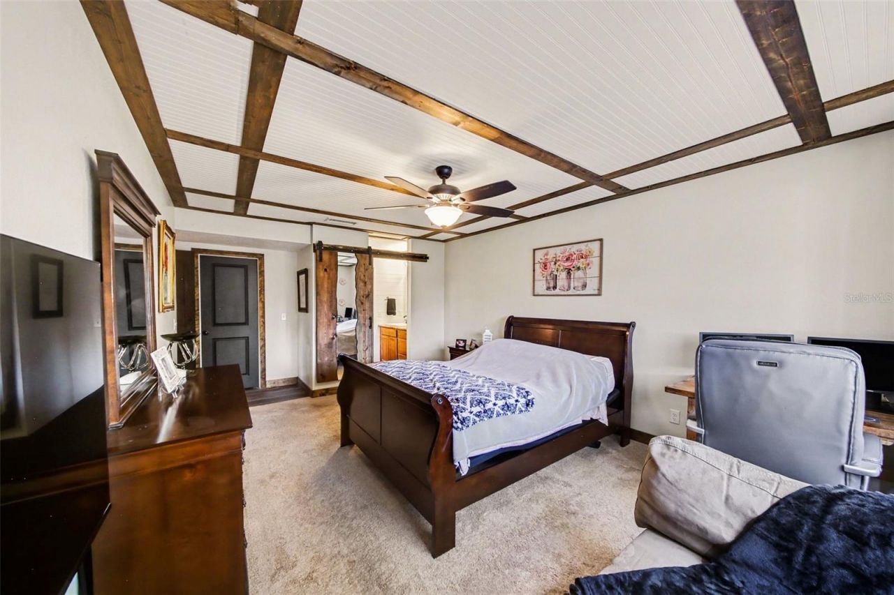 916 E Cleveland Street , Apopka, FL 32703 Photo