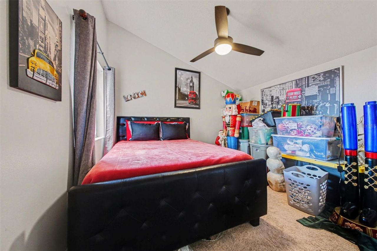 916 E Cleveland Street , Apopka, FL 32703 Photo