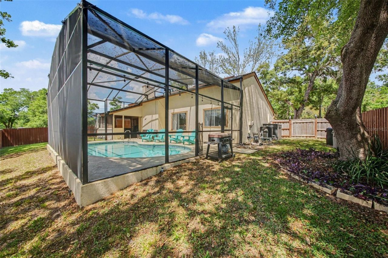 916 E Cleveland Street , Apopka, FL 32703 Photo