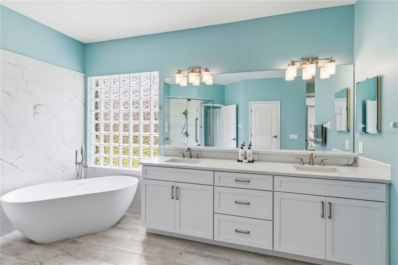 19120 Mandarin Grove Place , Tampa, FL 33647 Photo