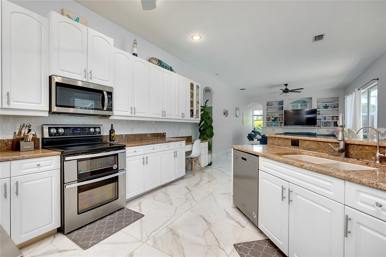 360 Cedarbrook Court, Venice, FL 34292 Photo