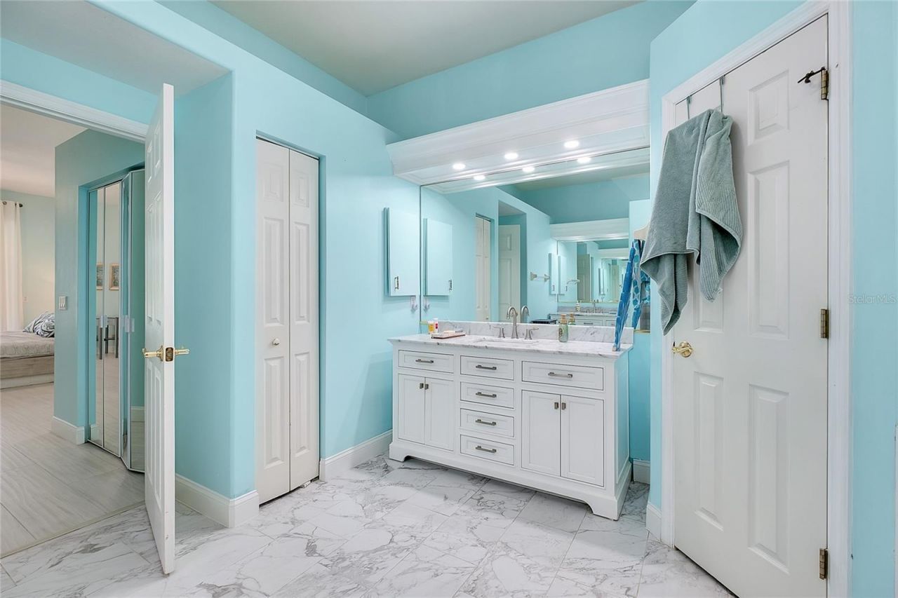360 Cedarbrook Court, Venice, FL 34292 Photo