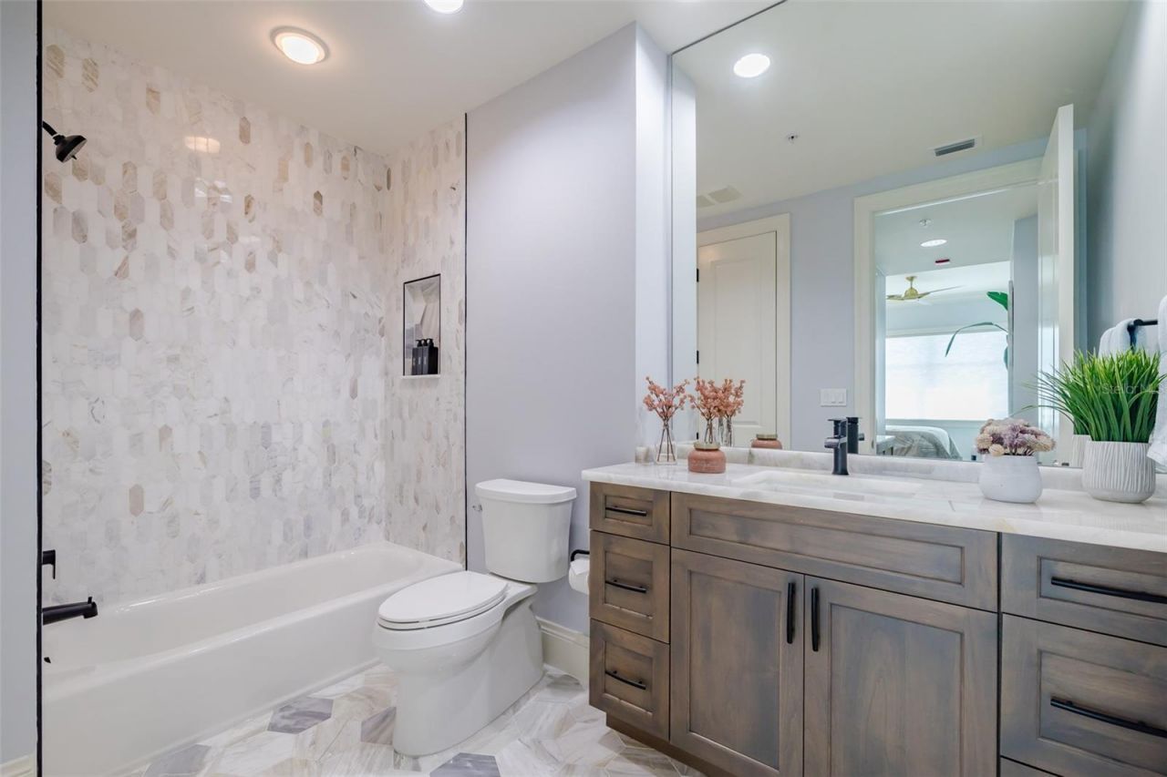 130 Riviera Dunes Way, Unit 802, Palmetto, FL 34221 Photo