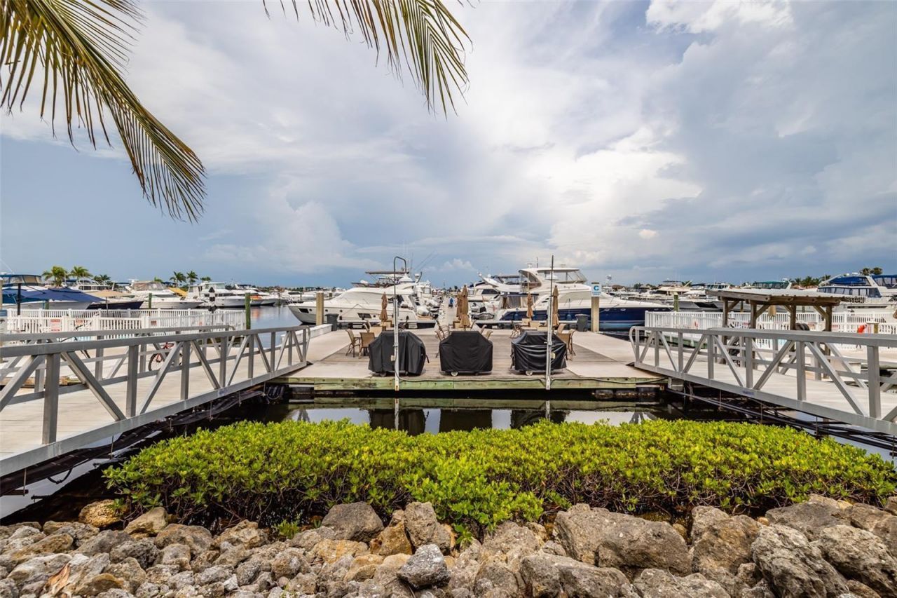 130 Riviera Dunes Way, Unit 802, Palmetto, FL 34221 Photo