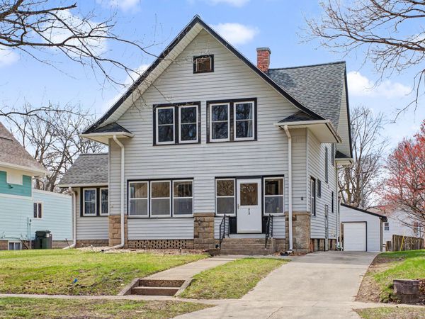 313 N Russell Avenue, Ames, IA 50010