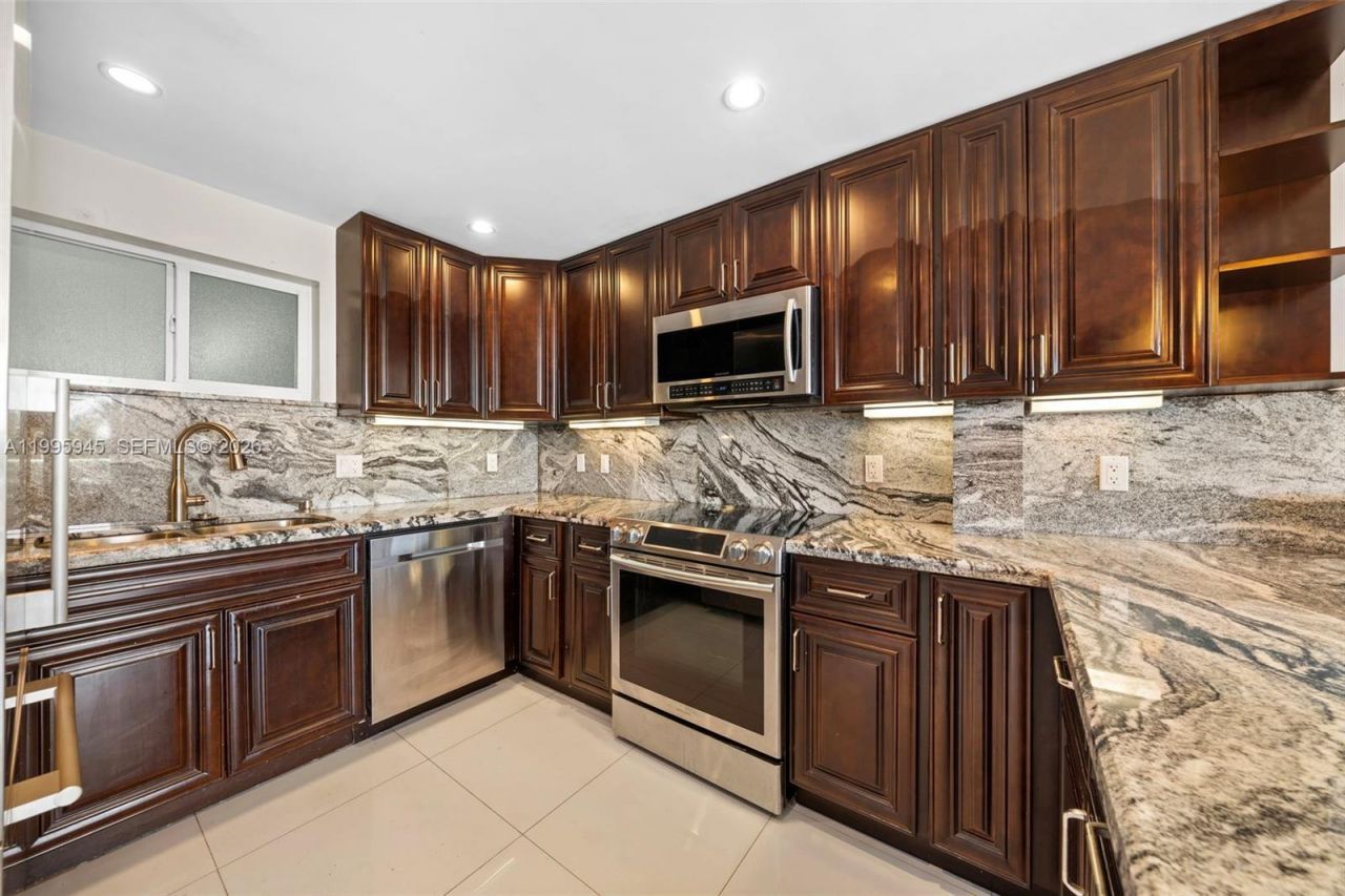 2840 N Ocean Blvd, Unit 404, Fort Lauderdale, FL 33308 Photo