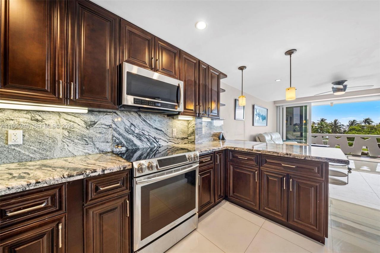 2840 N Ocean Blvd, Unit 404, Fort Lauderdale, FL 33308 Photo