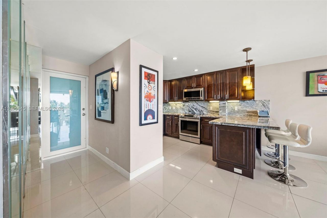 2840 N Ocean Blvd, Unit 404, Fort Lauderdale, FL 33308 Photo