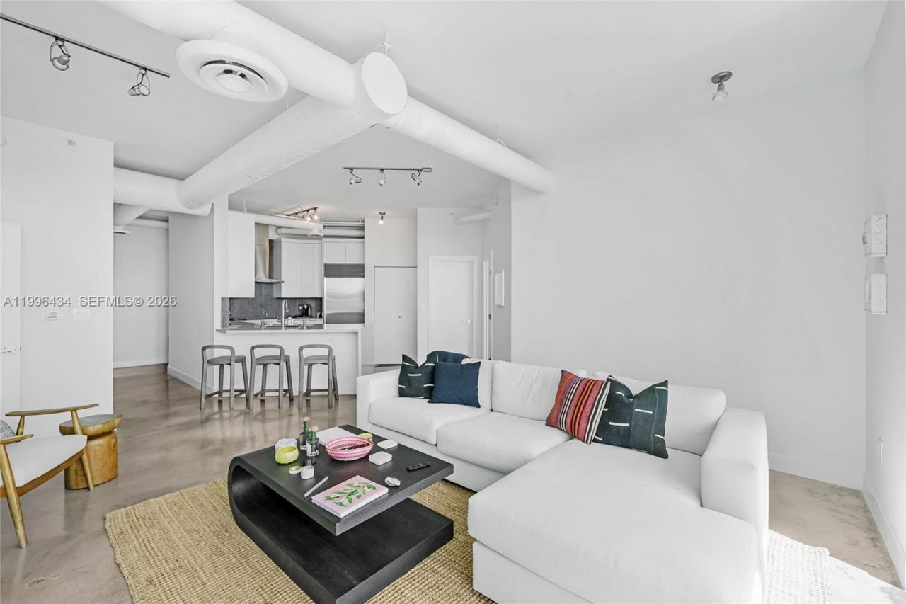 700 NE 25th St, Unit 1502, Miami, FL 33137 Photo