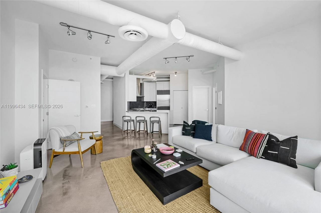 700 NE 25th St, Unit 1502, Miami, FL 33137 Photo