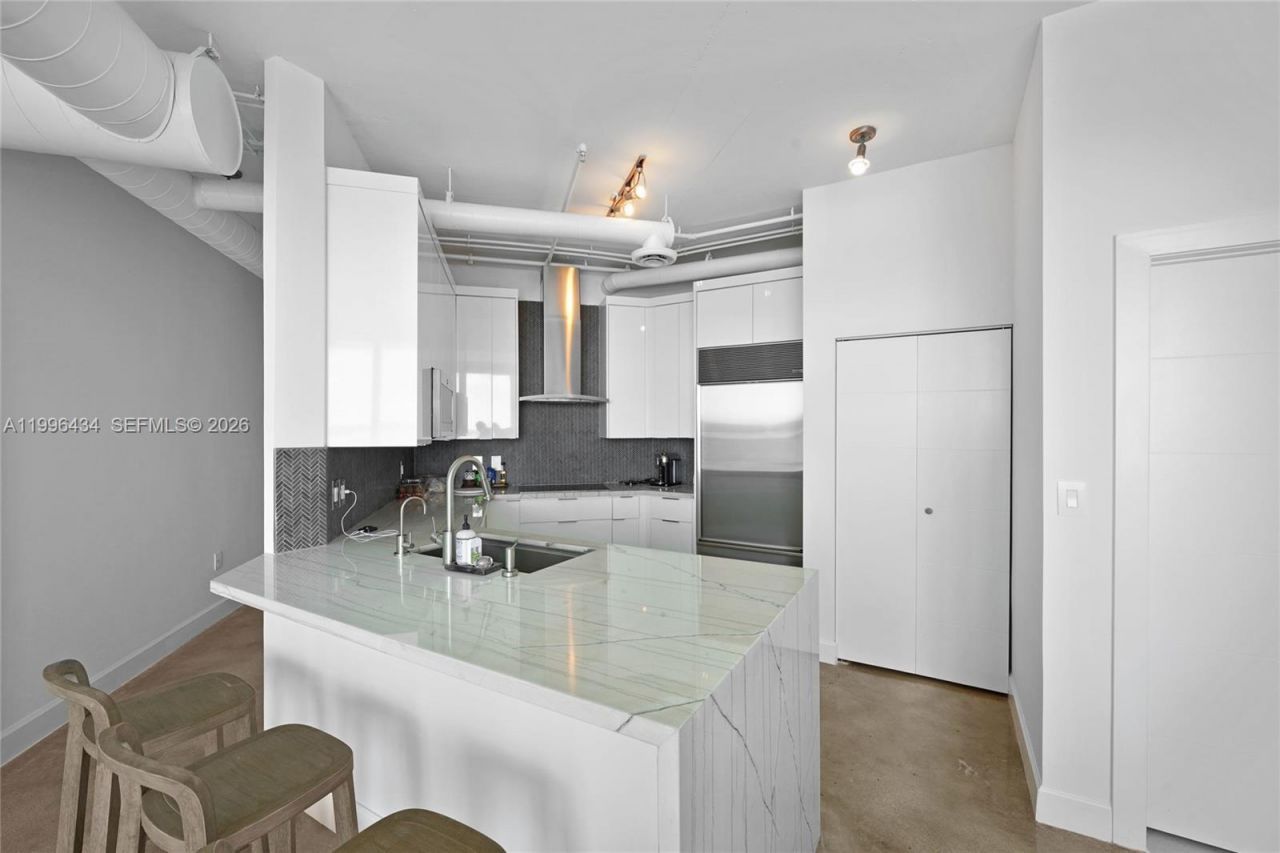 700 NE 25th St, Unit 1502, Miami, FL 33137 Photo