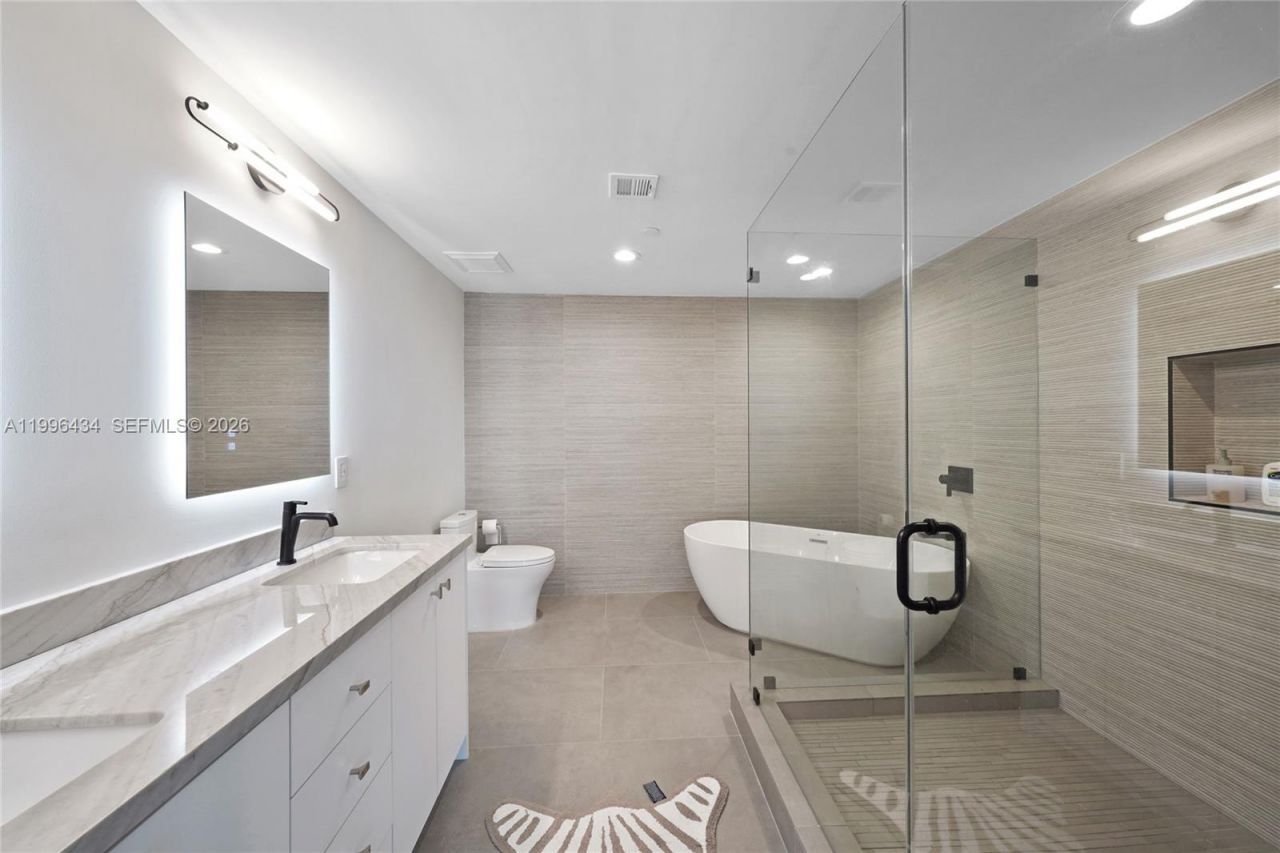 700 NE 25th St, Unit 1502, Miami, FL 33137 Photo