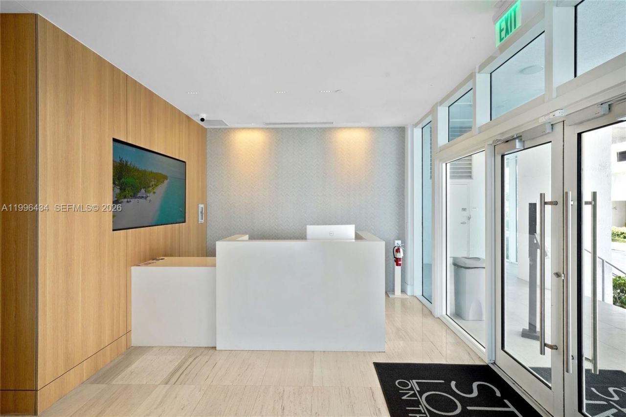 700 NE 25th St, Unit 1502, Miami, FL 33137 Photo