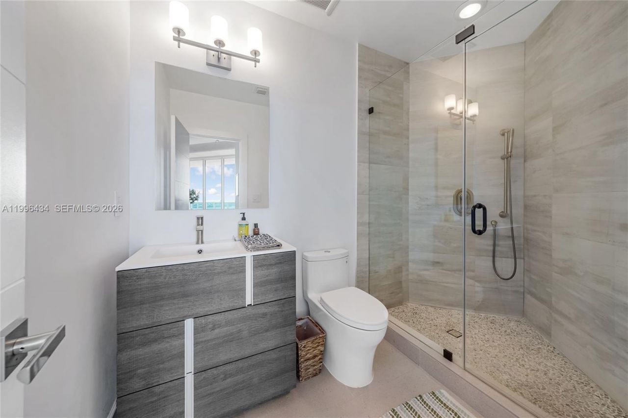 700 NE 25th St, Unit 1502, Miami, FL 33137 Photo