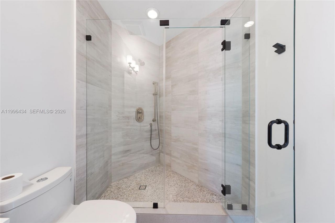 700 NE 25th St, Unit 1502, Miami, FL 33137 Photo