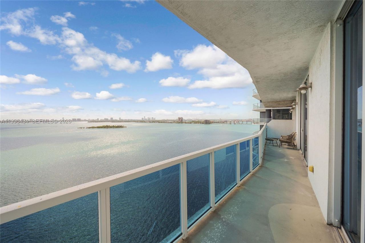 700 NE 25th St, Unit 1502, Miami, FL 33137 Photo