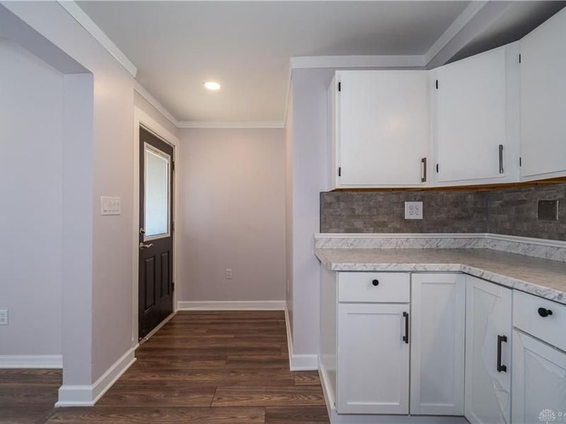 2125 S Smithville Road, Dayton, OH 45420 Photo 17