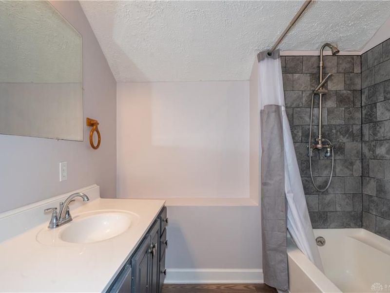 2125 S Smithville Road, Dayton, OH 45420 Photo 24