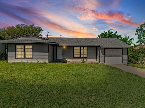 1704 Langford Street , Greenville, TX 75401