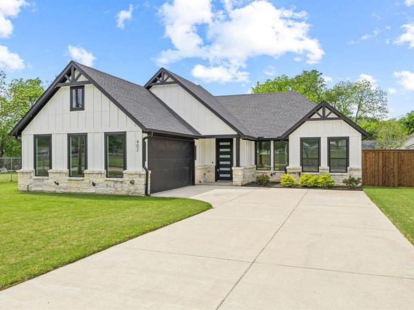 402 S Humphrey Avenue, Kerens, TX 75144