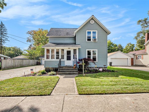 265 N Union Street, Sparta, MI 49345