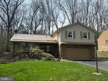 618 BERKSHIRE DR., STATE COLLEGE, PA 16803