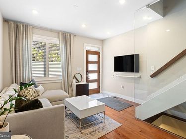 610 S 7TH STREET, PHILADELPHIA, PA 19147