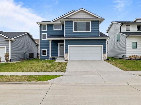 716 1st Street NW, Bondurant, IA 50035