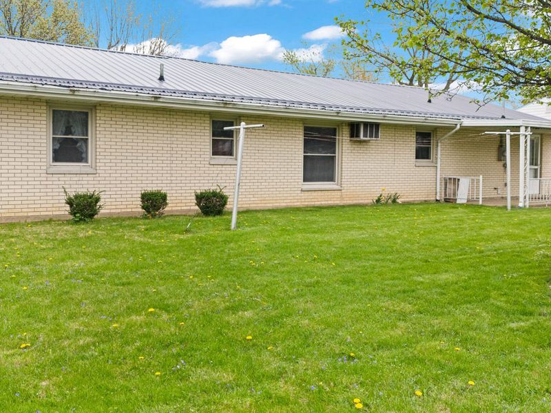 1344 Oaktree Drive, Greenville, OH 45331 Photo 13
