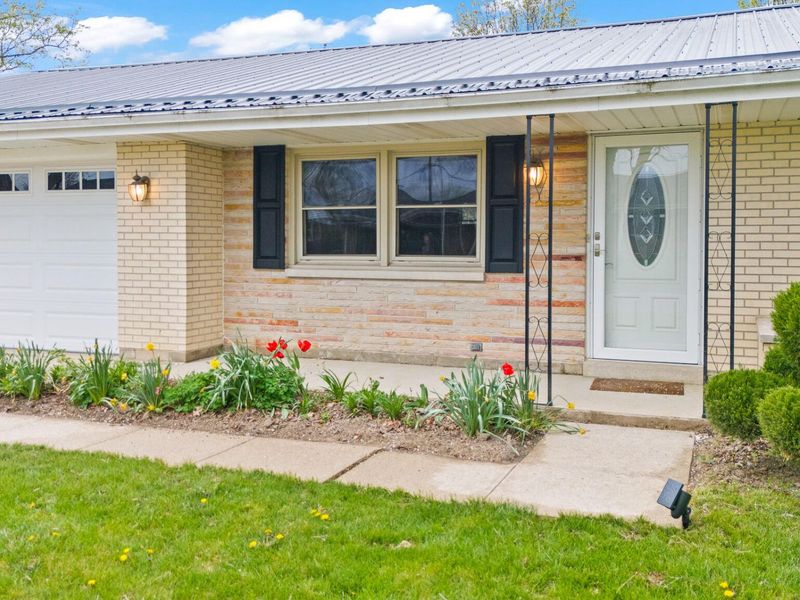 1344 Oaktree Drive, Greenville, OH 45331 Photo 6