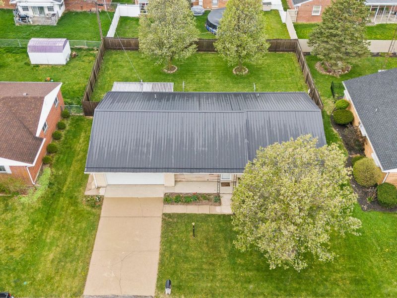1344 Oaktree Drive, Greenville, OH 45331 Photo 8
