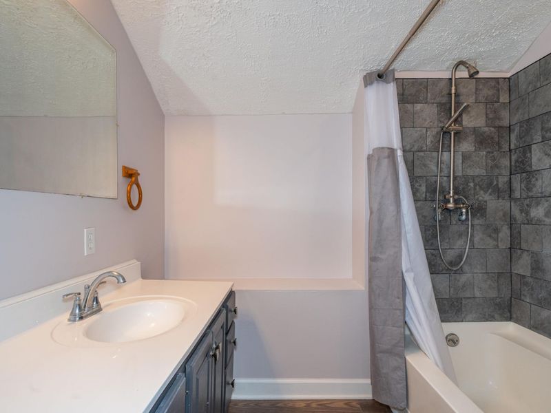 2125 S Smithville Road, Dayton, OH 45420 Photo 24