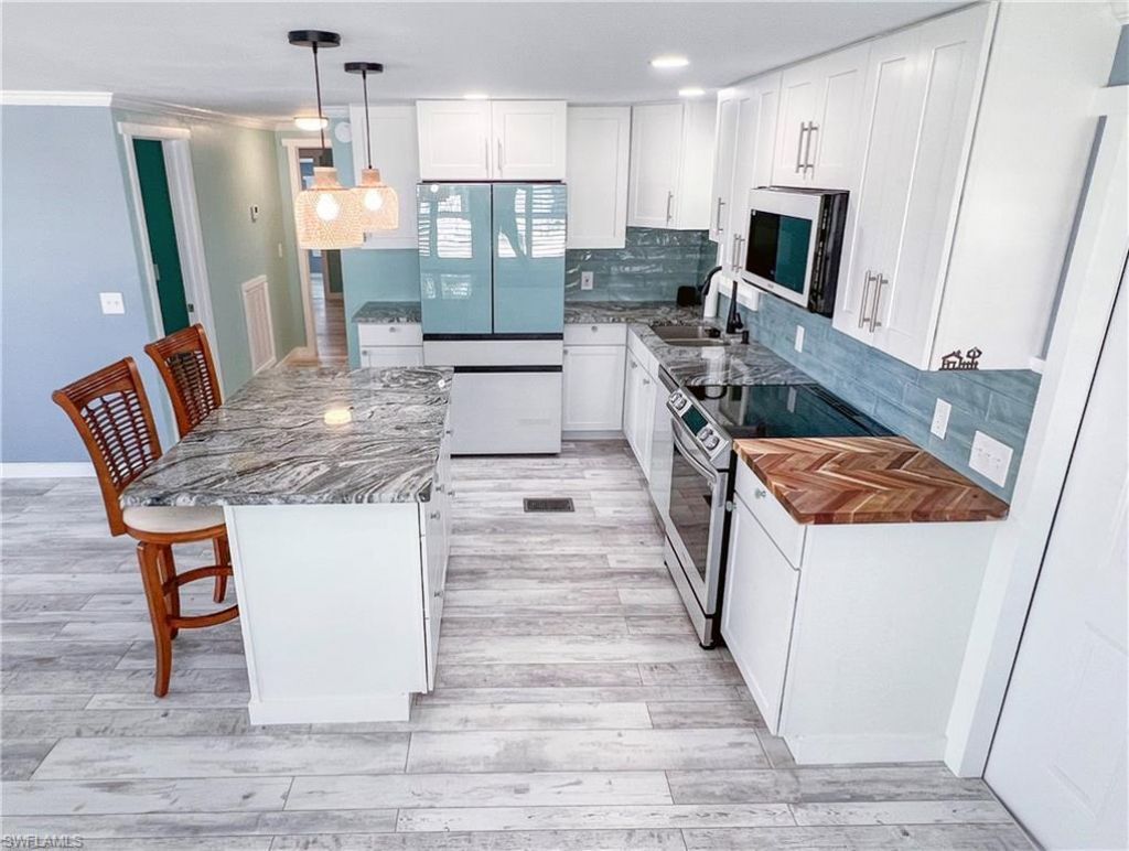 11291 Bougainvillea Ln, Fort Myers Beach, FL 33931 Photo