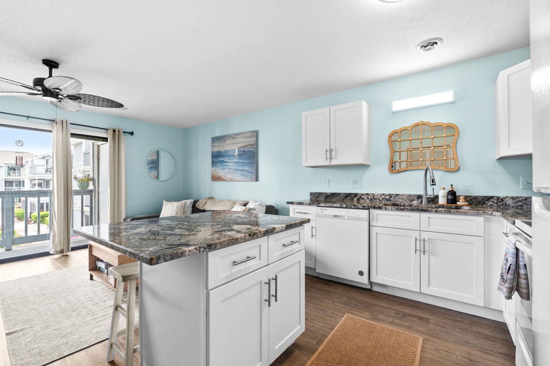 1880 Colony Dr. Photo 14