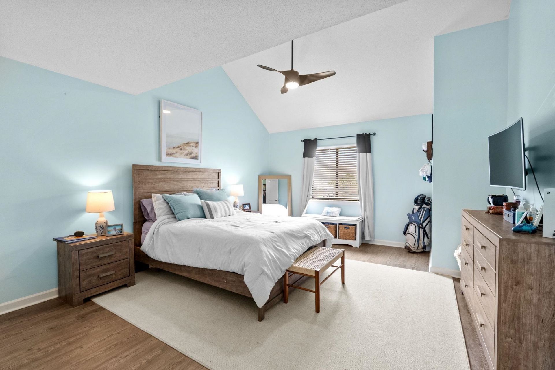 1880 Colony Dr. Photo 23