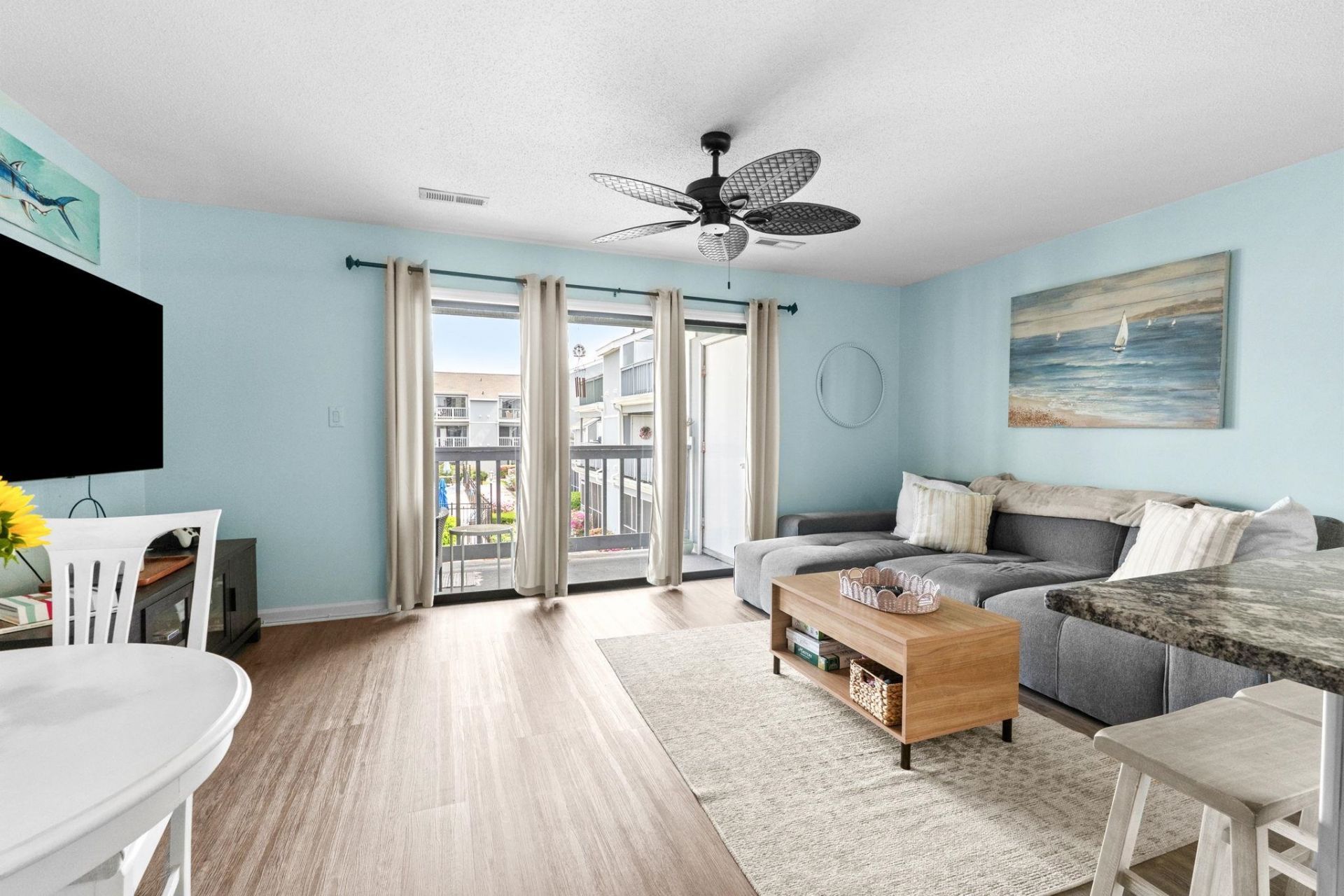 1880 Colony Dr. Photo 7