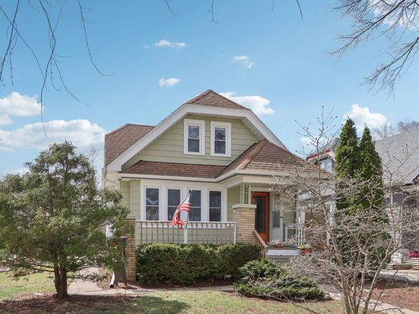 3679 E Birchwood Ave, Cudahy, WI 53110