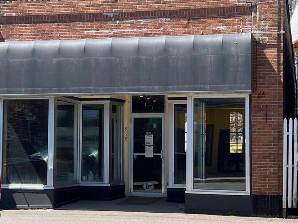 216 Penobscot Avenue , Millinocket, ME 04462