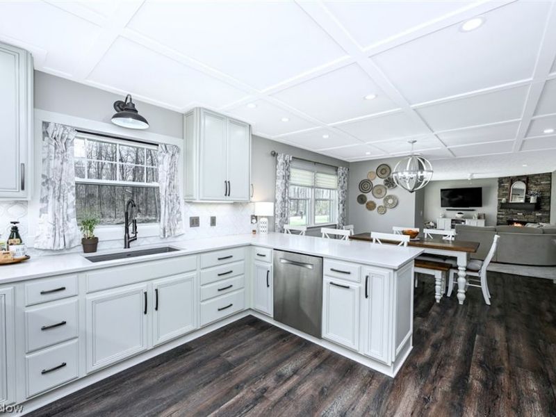 4624 Everhart Drive, Green, OH 44720 Photo 16