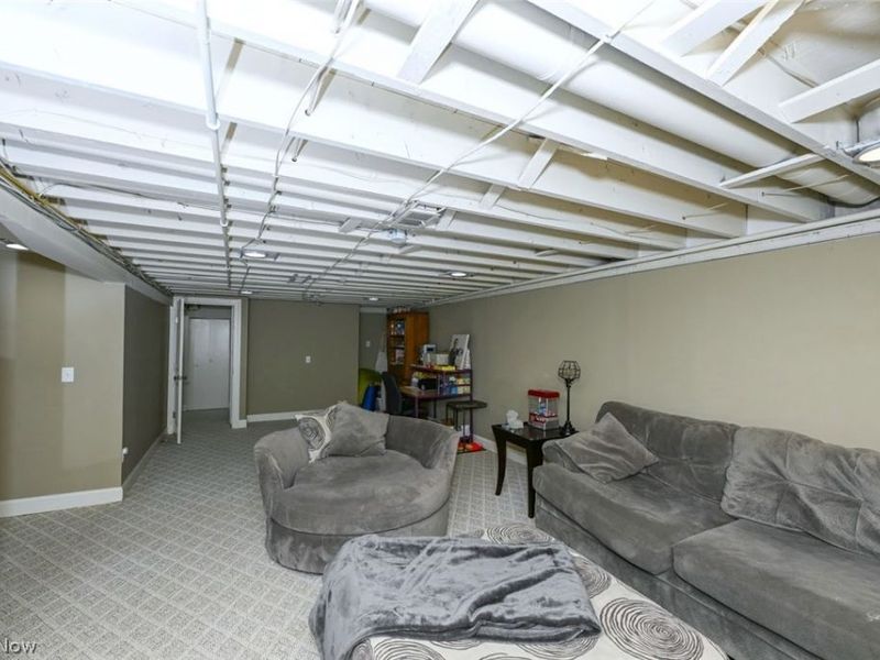 4624 Everhart Drive, Green, OH 44720 Photo 33