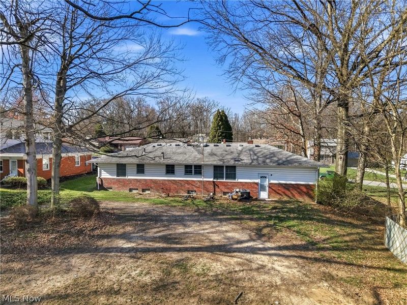 3337 Kingston Lane, Youngstown, OH 44511 Photo 9