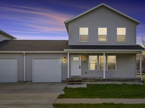 913 S 12th Ave., Washington, IA 52353