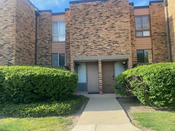 1620 Waxwing Court, Schaumburg, IL 60173