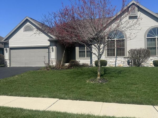 14572 Olde Trail Drive, Perrysburg, OH 43551