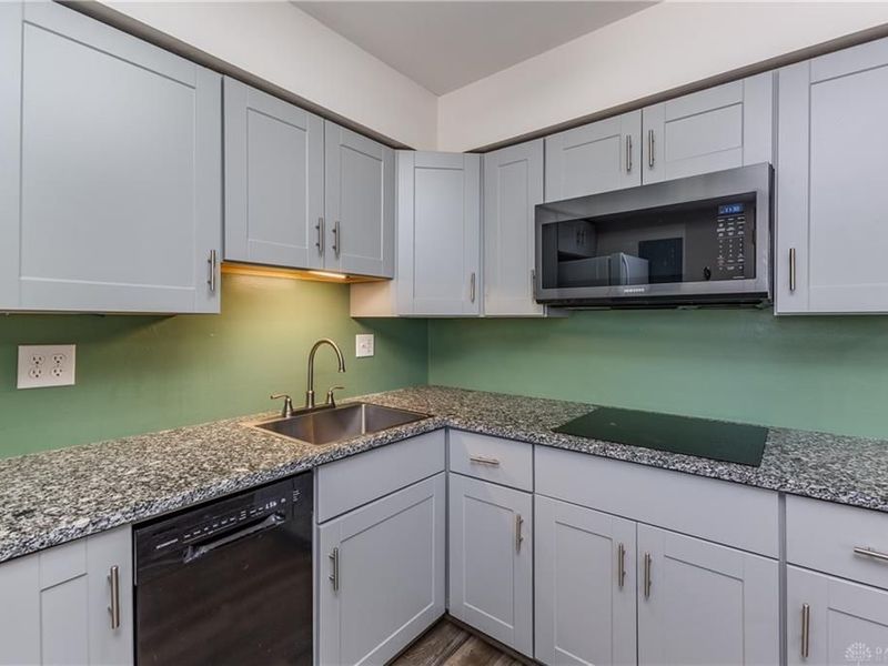 1515 Henley Road, Troy, OH 45373 Photo 10