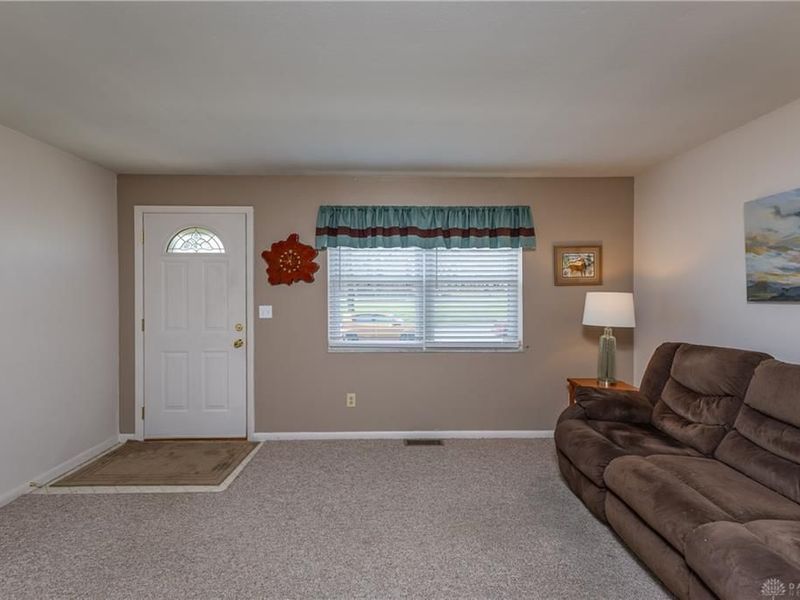 1515 Henley Road, Troy, OH 45373 Photo 5