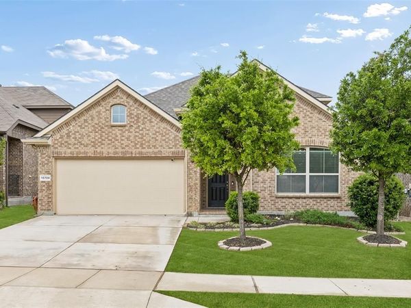 15720 Barton Ridge Drive, Fort Worth, TX 76177