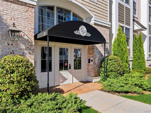 22302 Aspenwood Drive , Unit 22302, Plainview, NY 11803