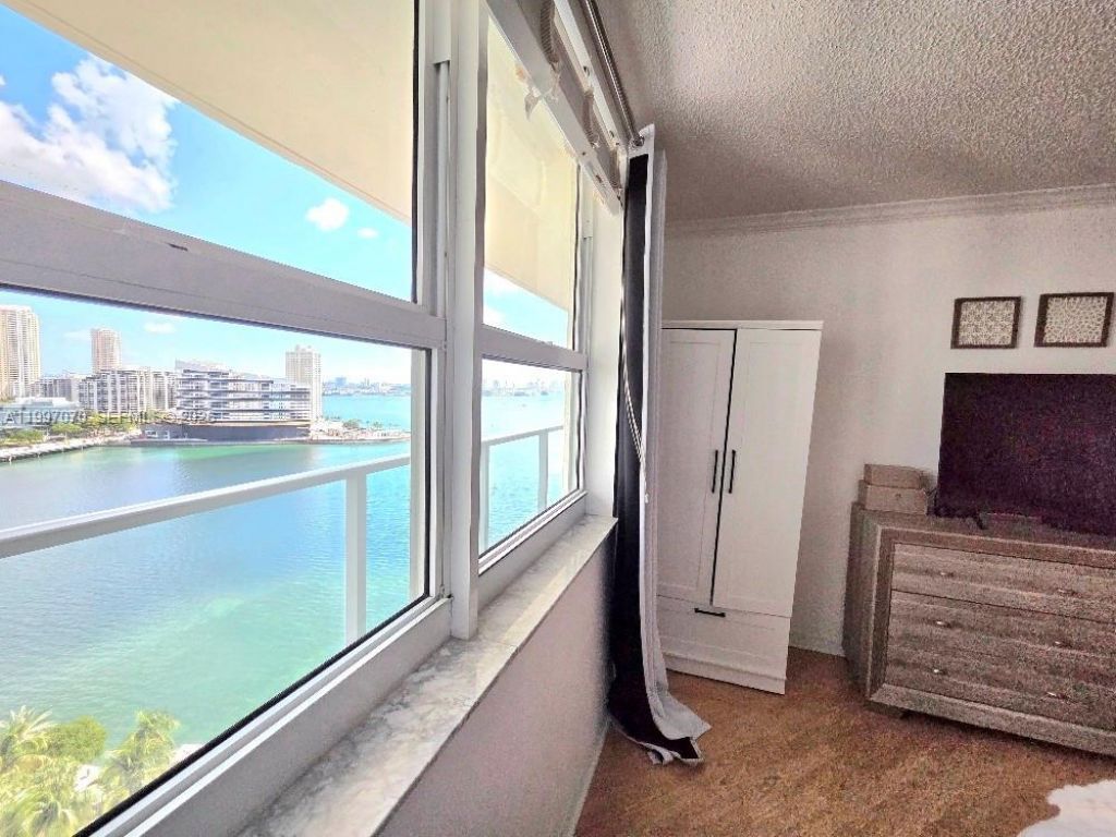 1155 Brickell Bay Dr , Unit 2006, Miami, FL 33131 Photo