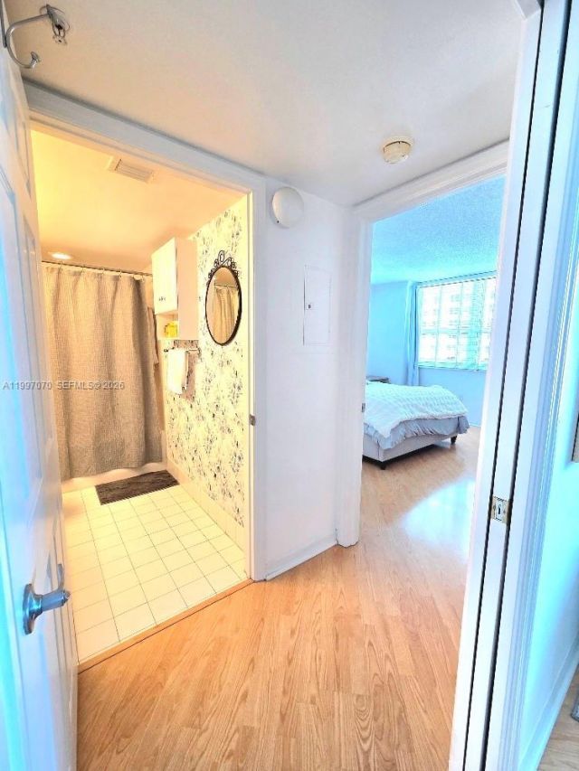 1155 Brickell Bay Dr , Unit 2006, Miami, FL 33131 Photo